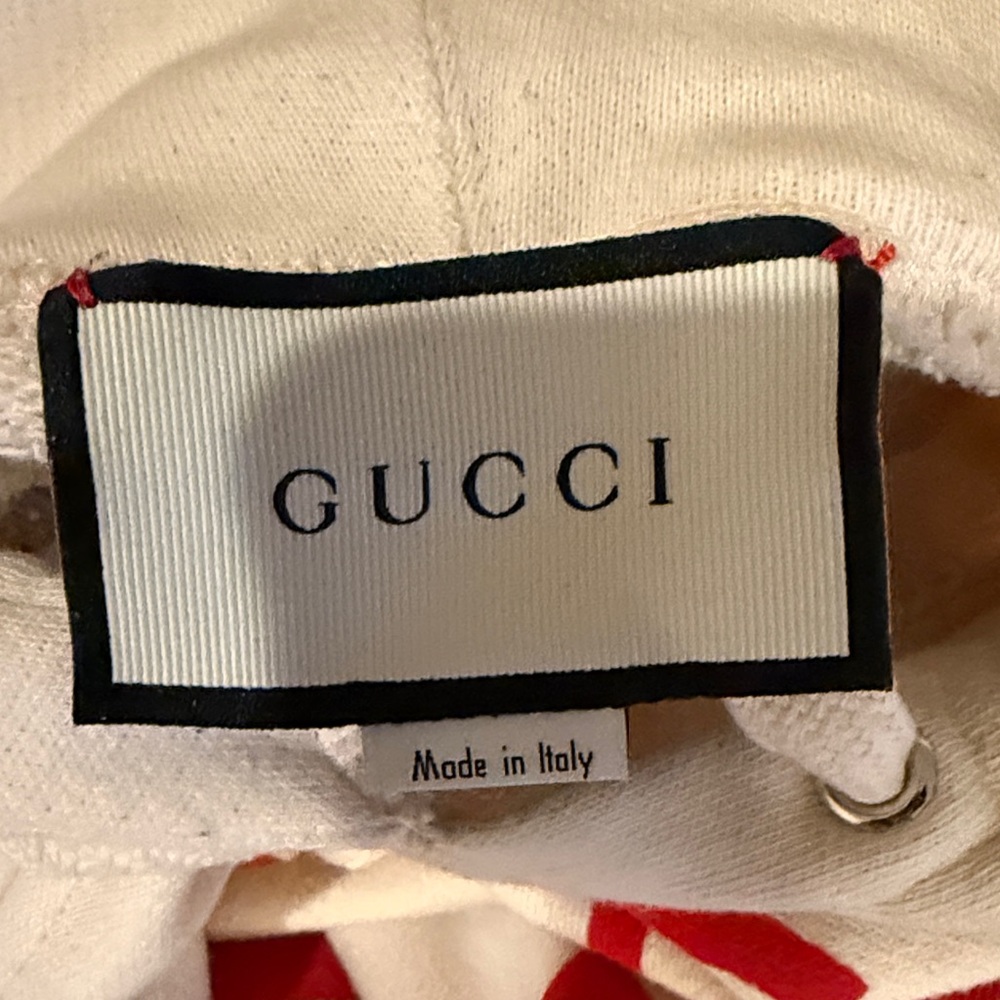 Authentic Gucci Cream Hoodie with Red Snake Graphic - Picture 2 of 6